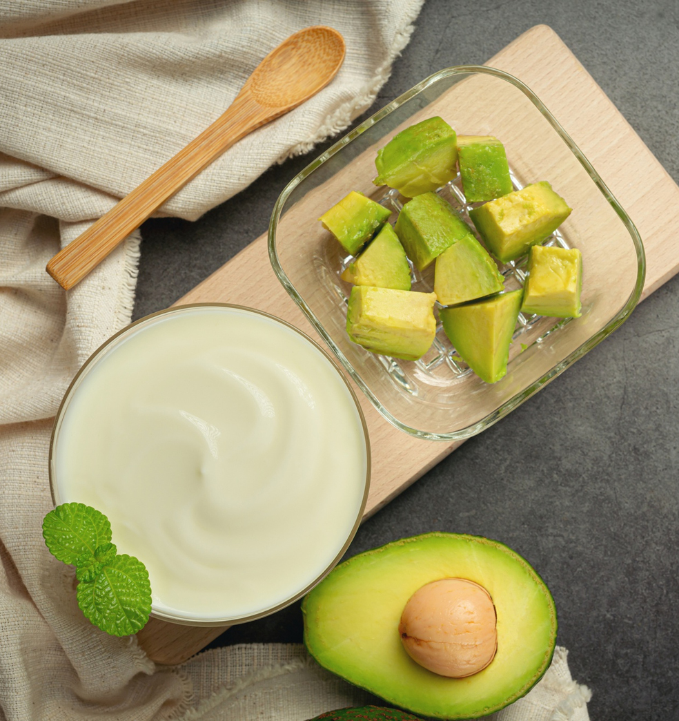 7 aderezos y salsas keto que transforman sus comidas 