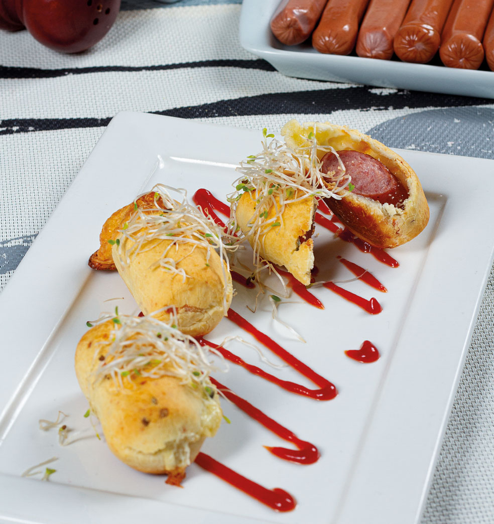 Bocaditos rellenos de chorizos knacker