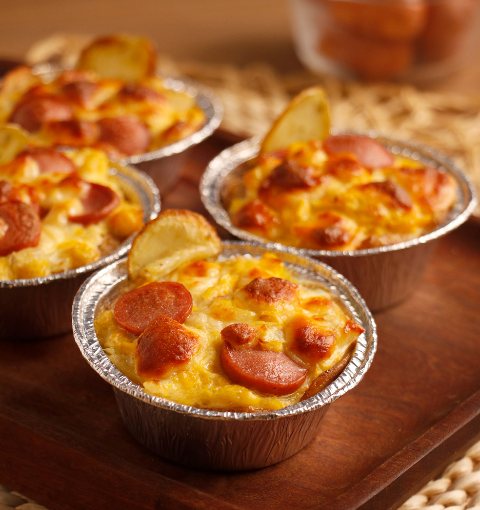 Canasta rustica rellena de mini panchos