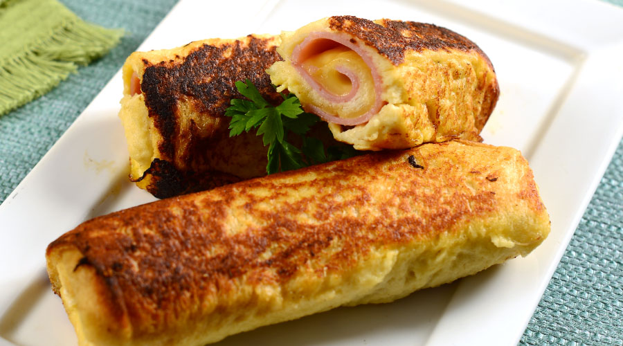 French toast roll con jamón y queso